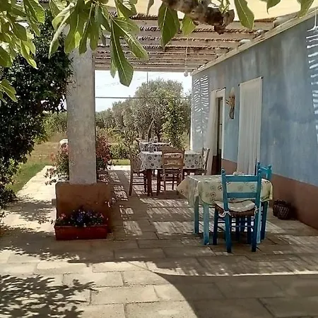 Le Cernicole 度假居 Melissano